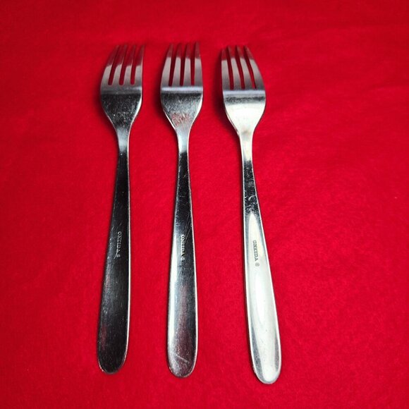 Oneida Forks Peninsula Castle Jordan Laura Pattern 7 7/8" Set of 3 - Picture 6 of 11